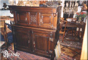 ENGLISH CUPBOARD